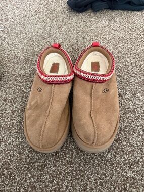 UGG Kids Chestnut Slip-On Suede Slippers with Red Trim